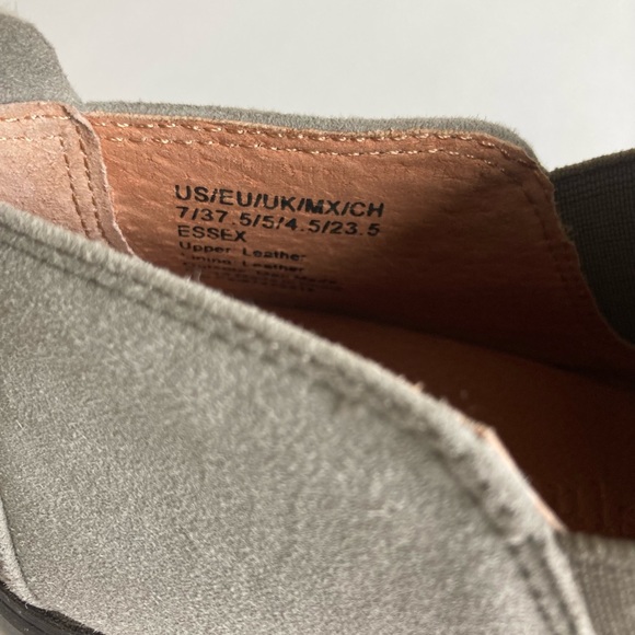 Gentle Souls Grey Suede Genuine Leather Rubber Outsole Loafers size 7 - Picture 9 of 14